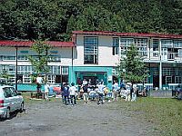 「富士山クラブもりの学校」を開校
